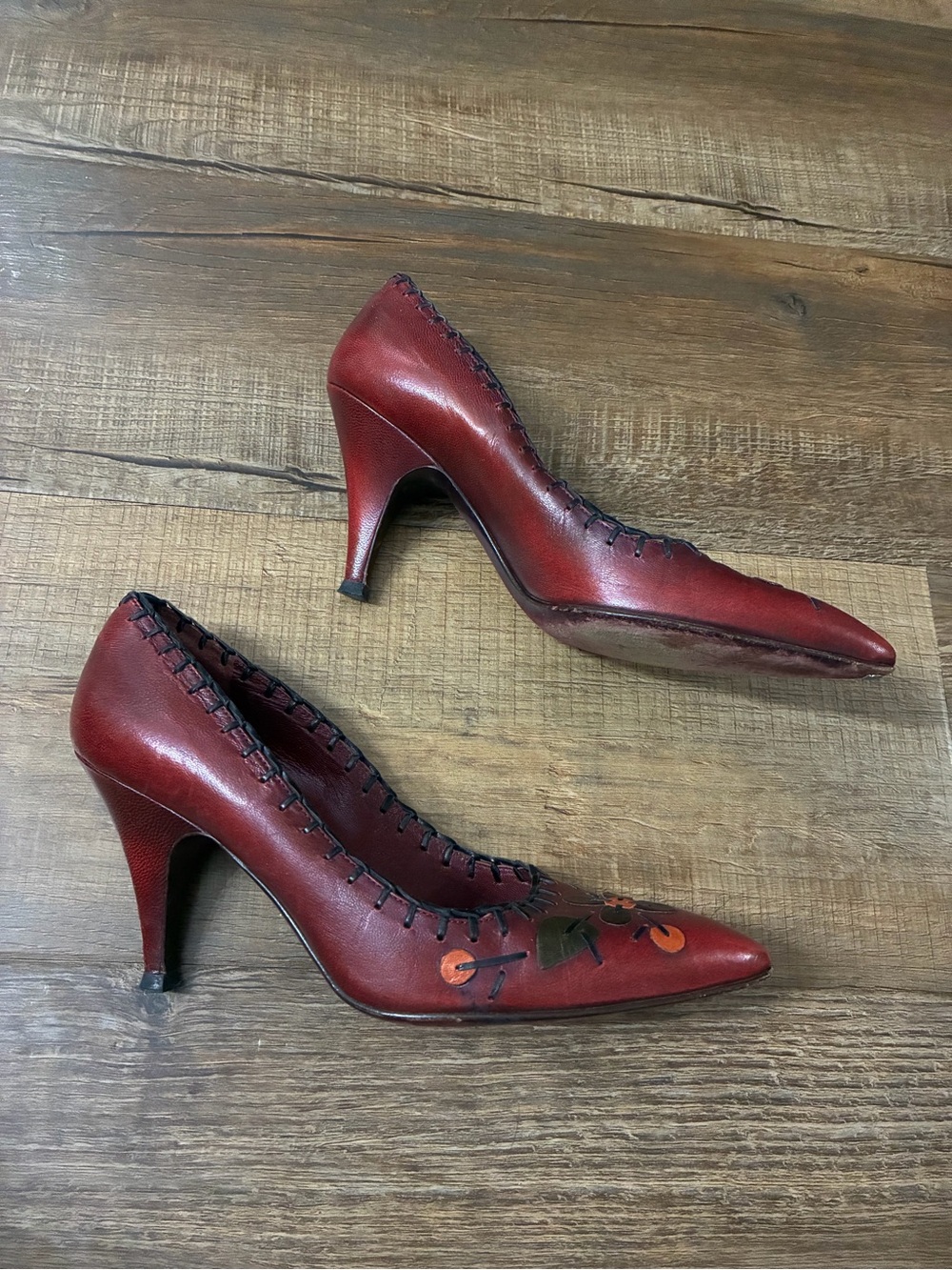 Prada Burgundy Leather Pointed-Toe Heels with Black & Orange Floral Appliqués - Picture 6 of 8